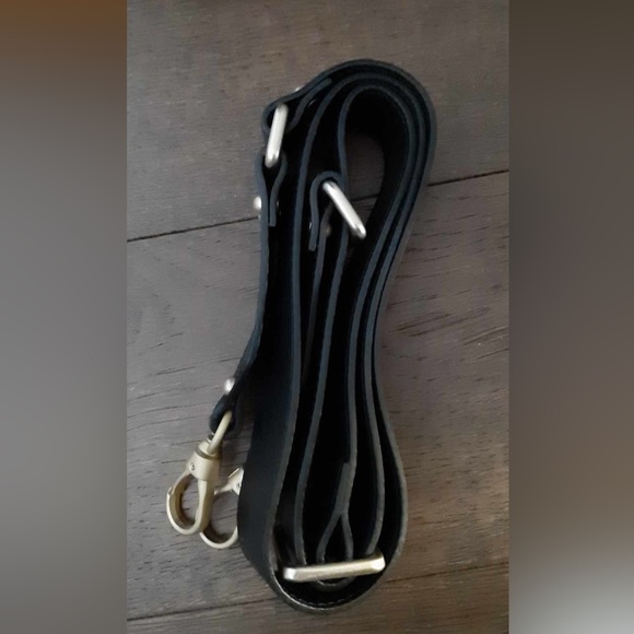 Valentino purse - Picture 7 of 8